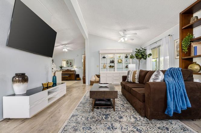 73450 Country Club Dr #33