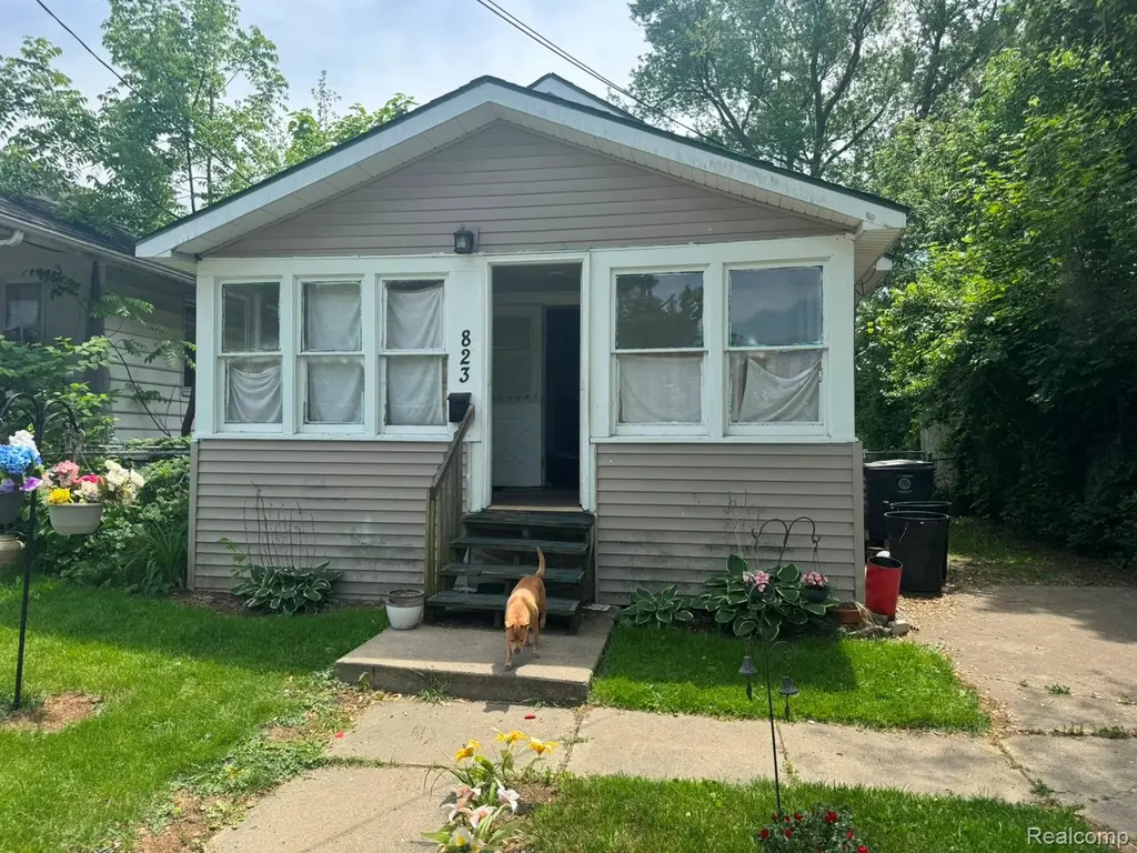 823 Remington Ave