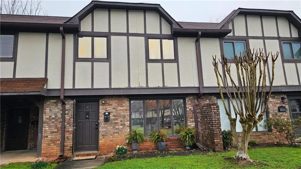 1807 Ashborough Cir SE Unit C