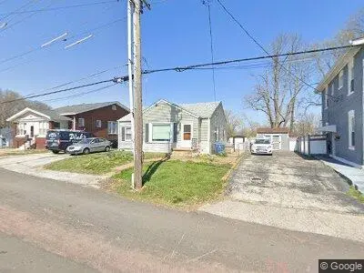 717 Fannie Ave