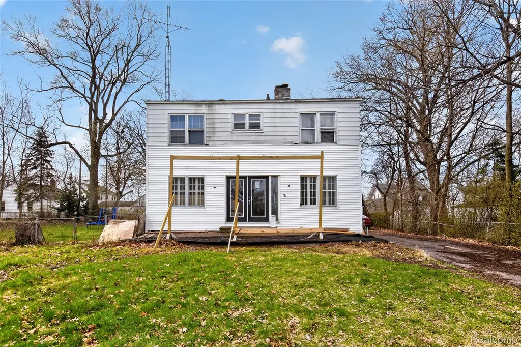 454 E Atherton Rd