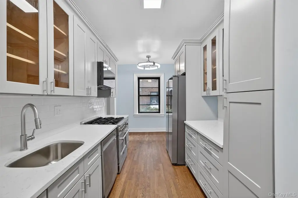 3 Franklin Ave Unit 1N