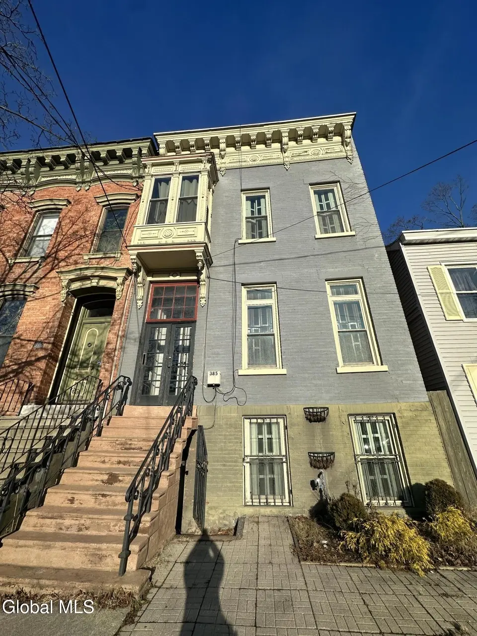385 Washington Ave