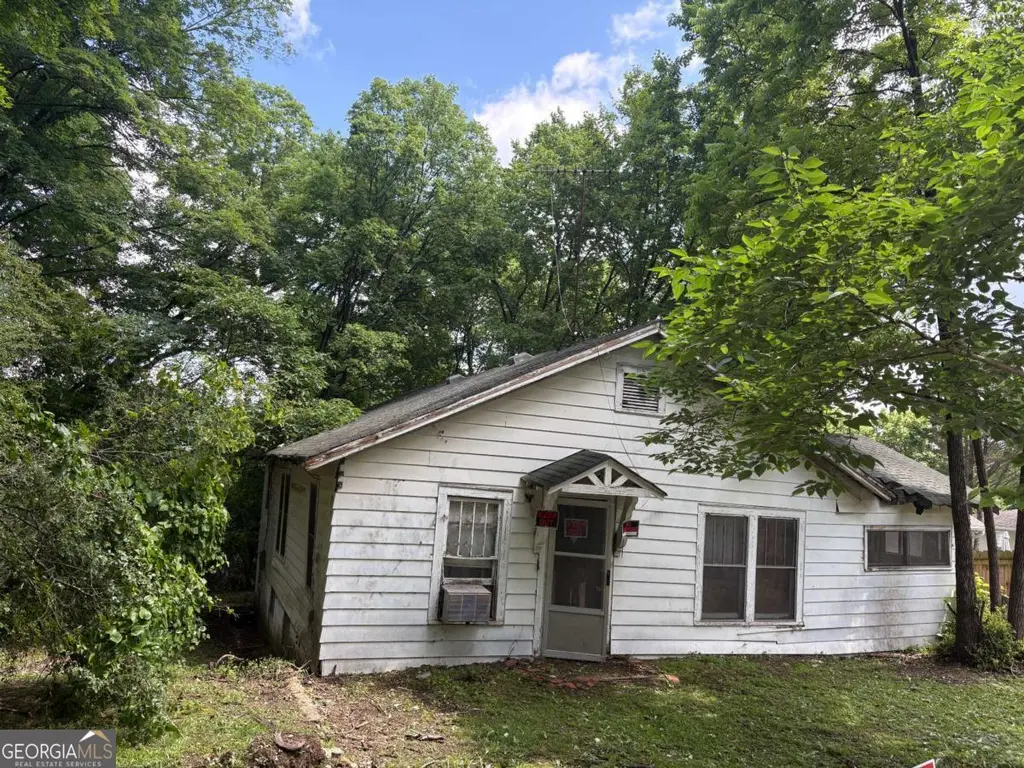 56 Helen Ave