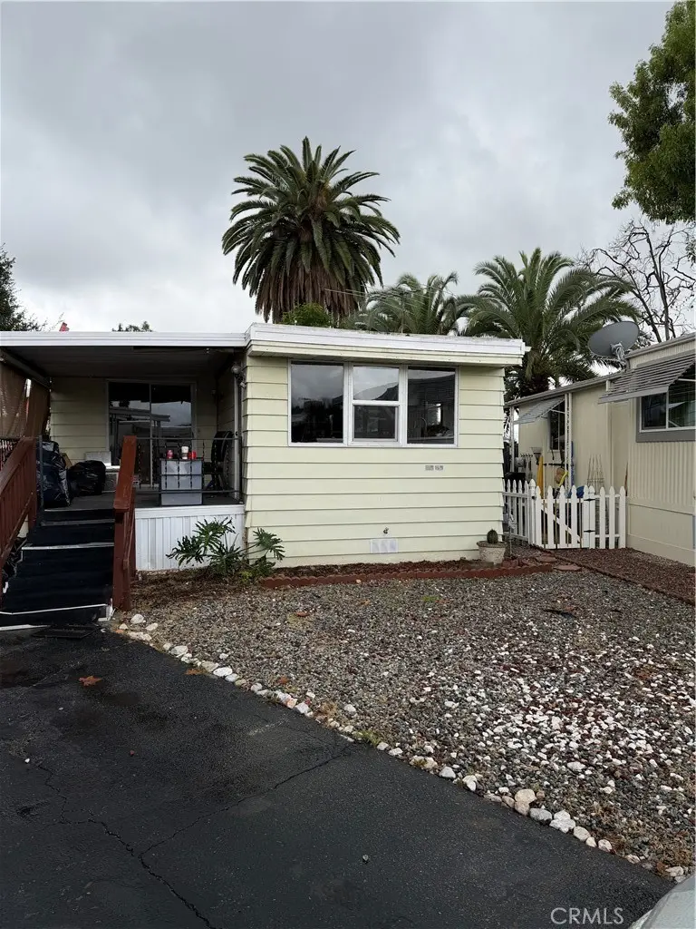 301 E Foothill #6