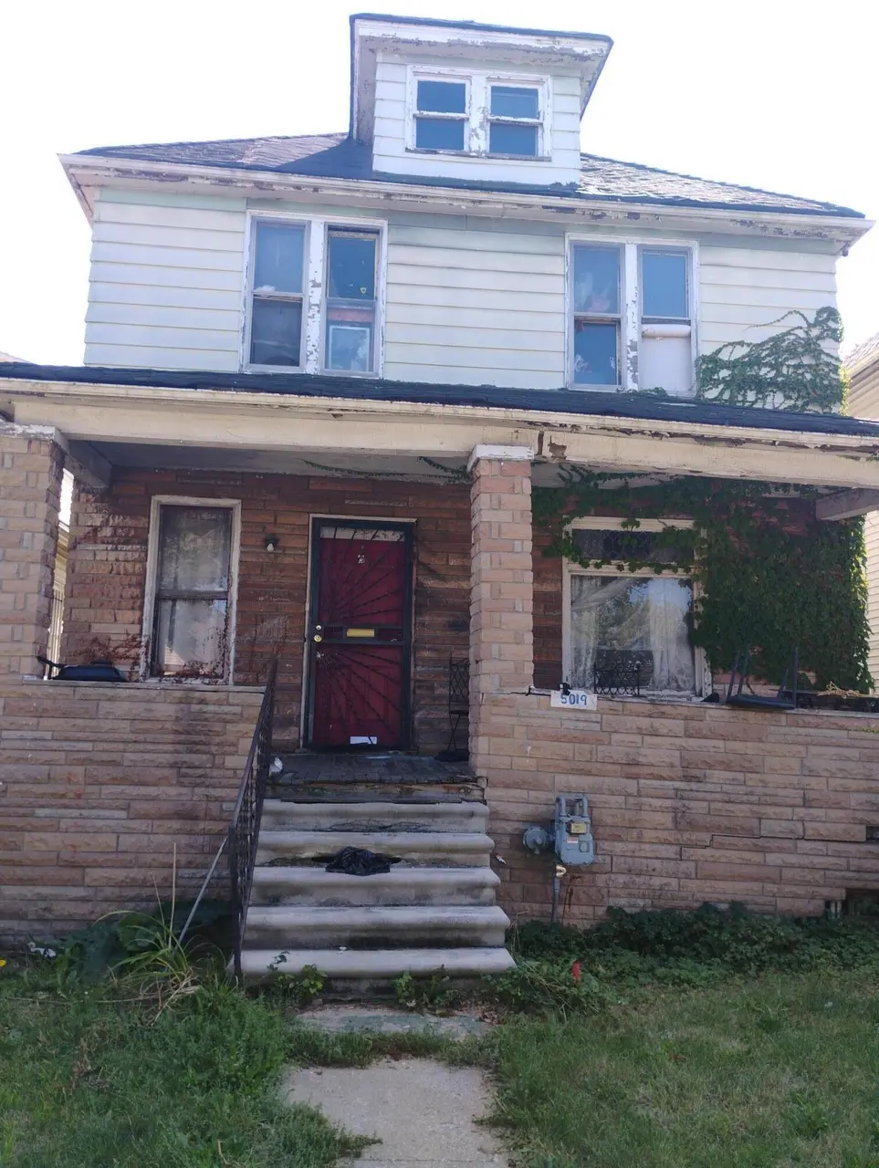 5019 Larchmont