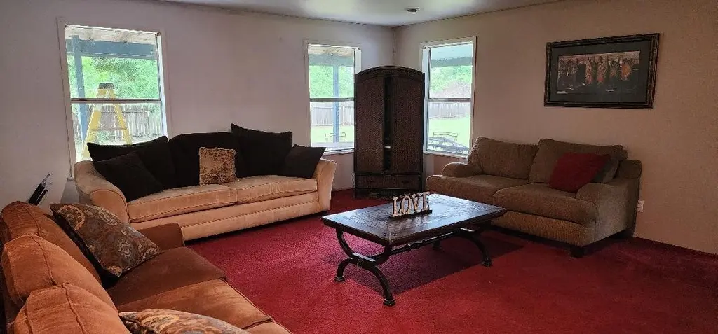 692 Cashs Creek Rd Rd