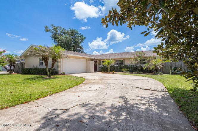 2585 Royal Oak Dr