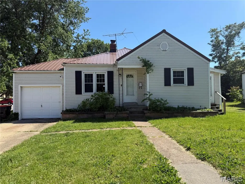 11 Greenwood Dr
