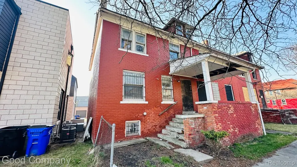 108 Mount Vernon St