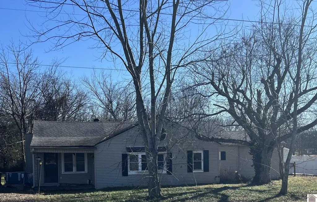 2511 Mayfield Hwy