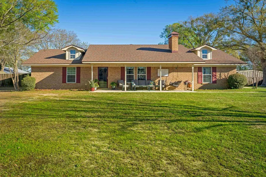 370 B & B Ln