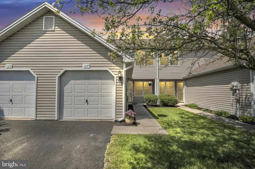 127 Heron Way