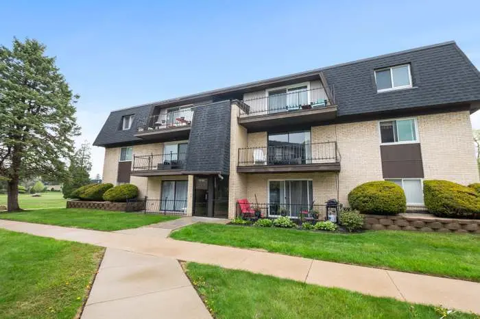 11123 S 84th Ave Unit 2B