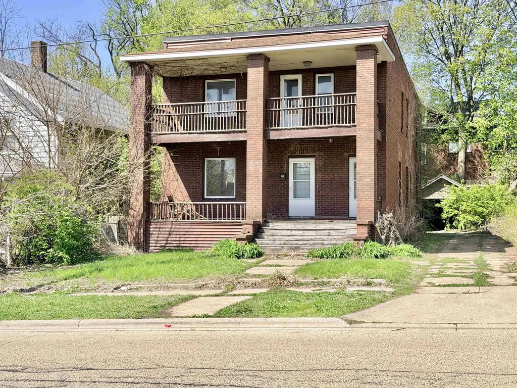 830 10th Ave