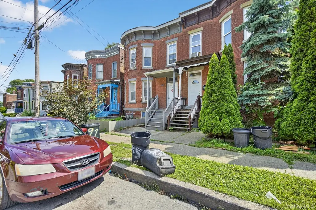 91 Carson Ave