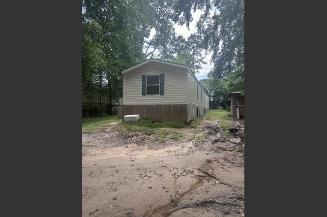 20183 Lakeway Ln