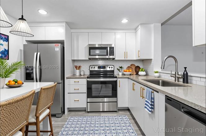 2860 Somerset Dr Unit 101K