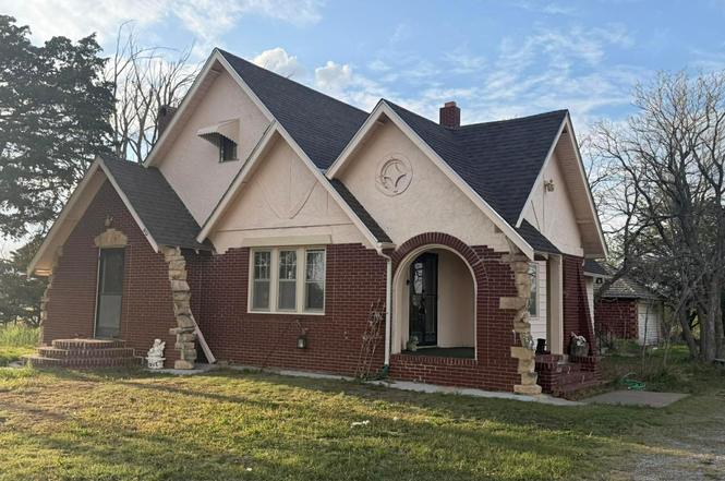 406 E Old Hwy 4
