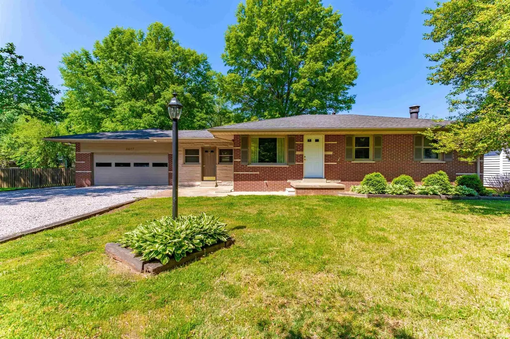 6077 Grand River Rd