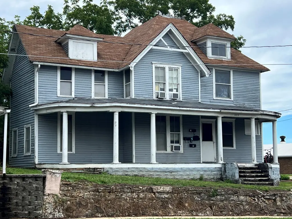 203 Aid Ave