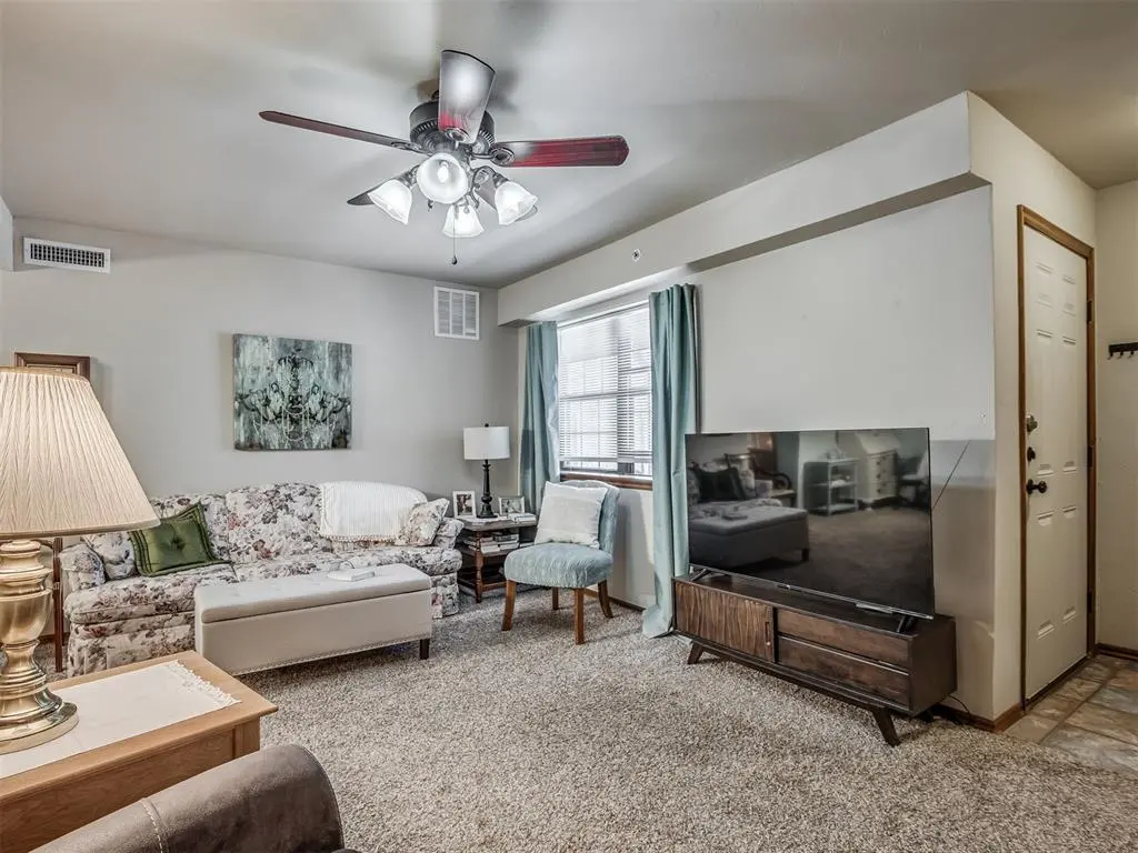 14309 N Pennsylvania Ave Unit 9E