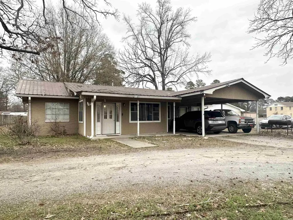 5709 Sulphur Springs Rd