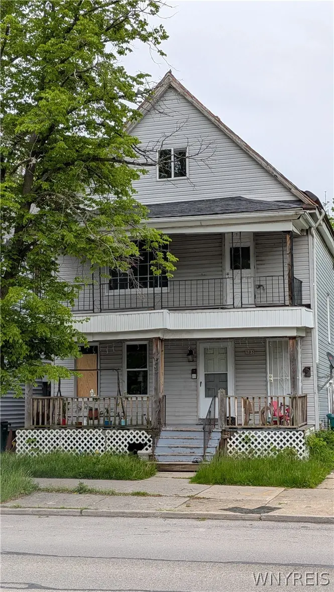 905 Tonawanda St