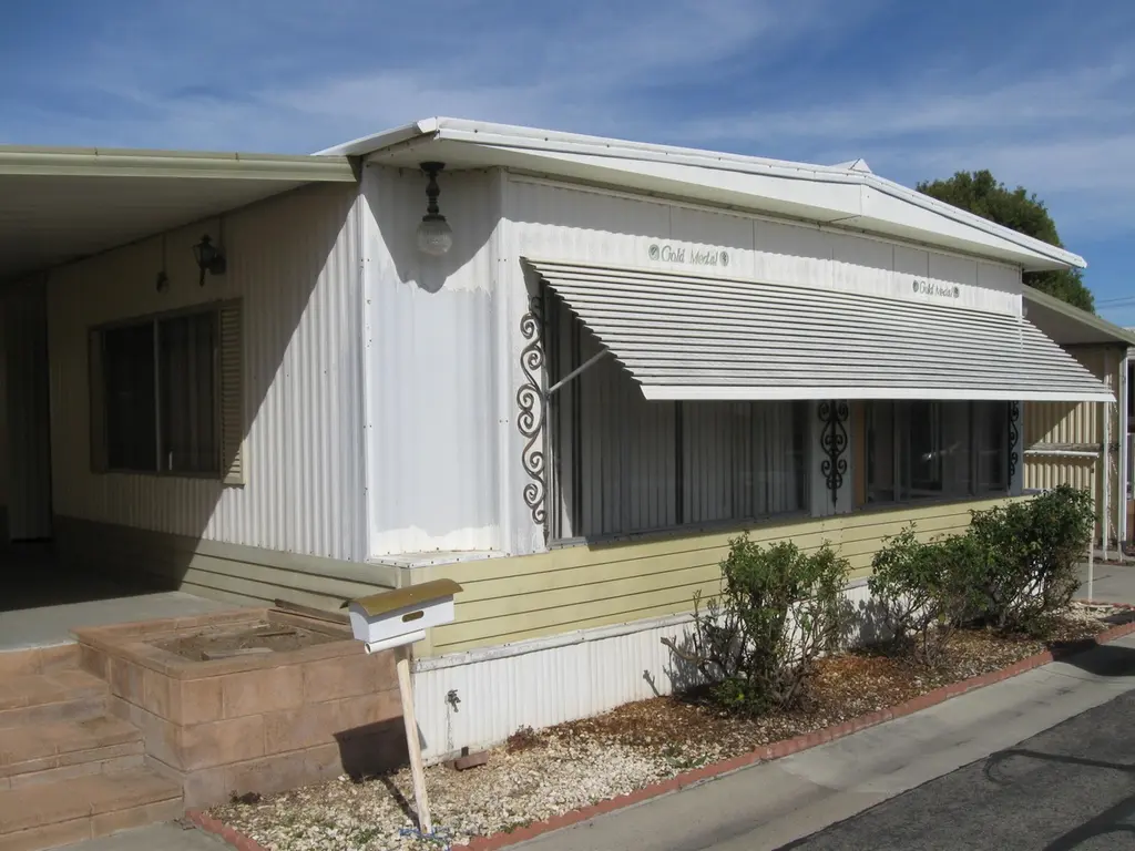 225 N Akers St #310