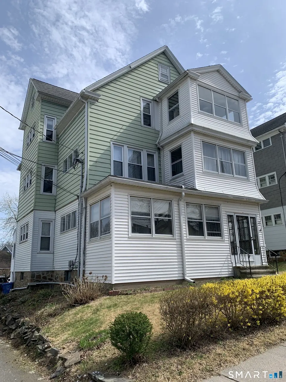 22-24 Kimball Dr