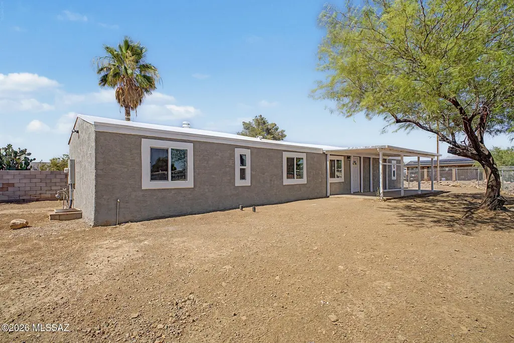 13501 W Warfield Cir