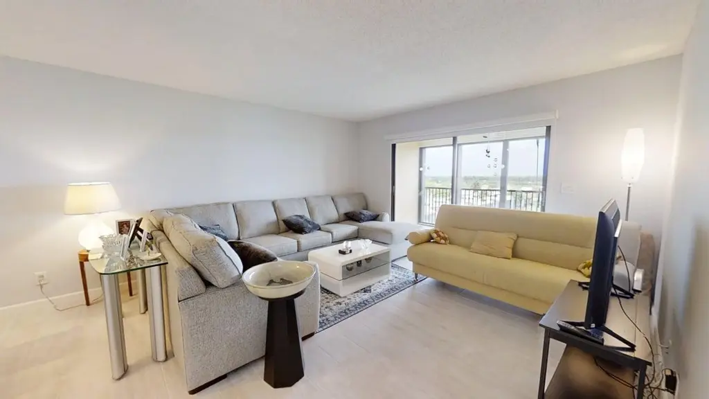 14460 Strathmore Ln #804