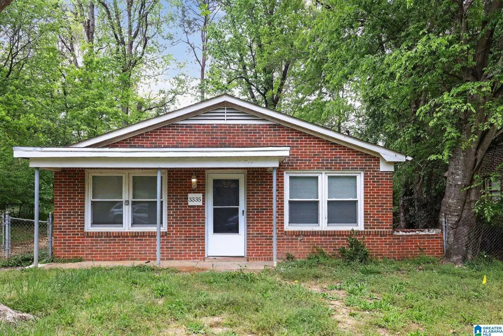 3335 Bedford Ln