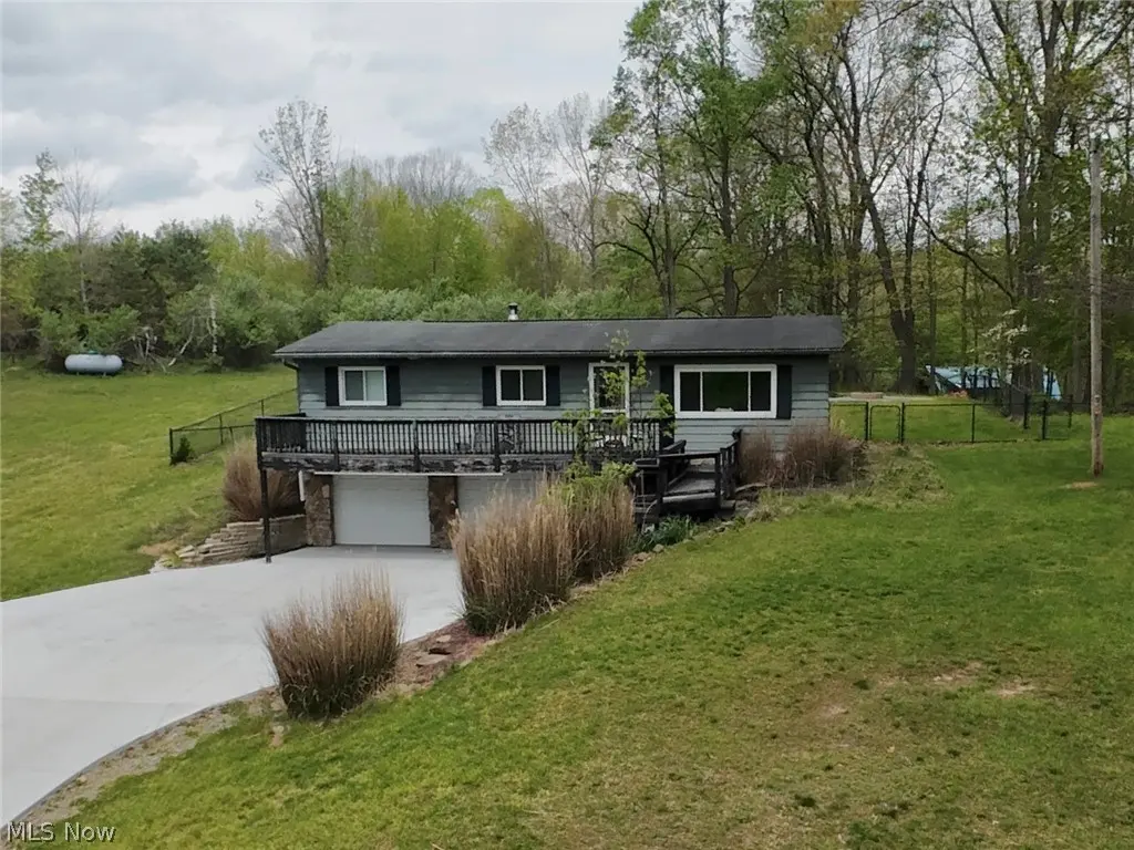 2065 W Buckhorn Dr