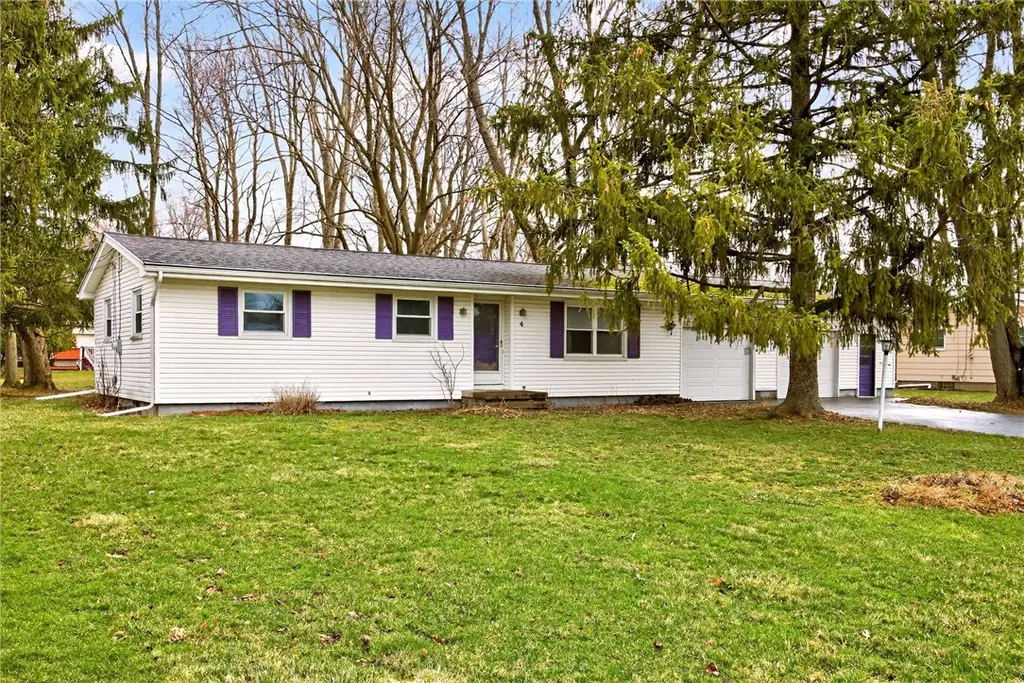 4 Birchwood Dr