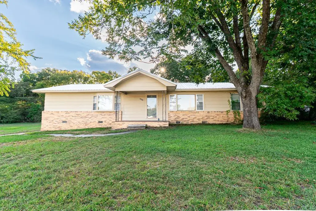 2613 Denton Rd