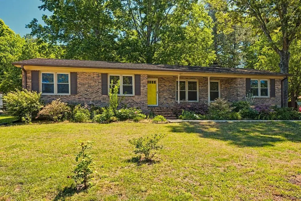 1012 Donna Ct