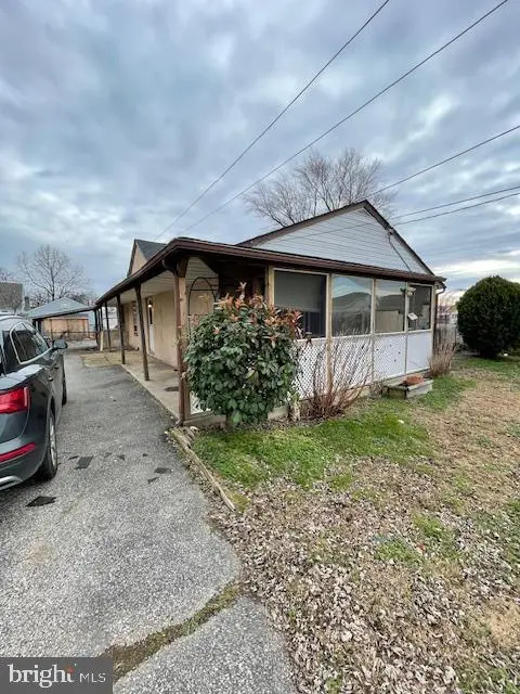 8101 Dukie Ave