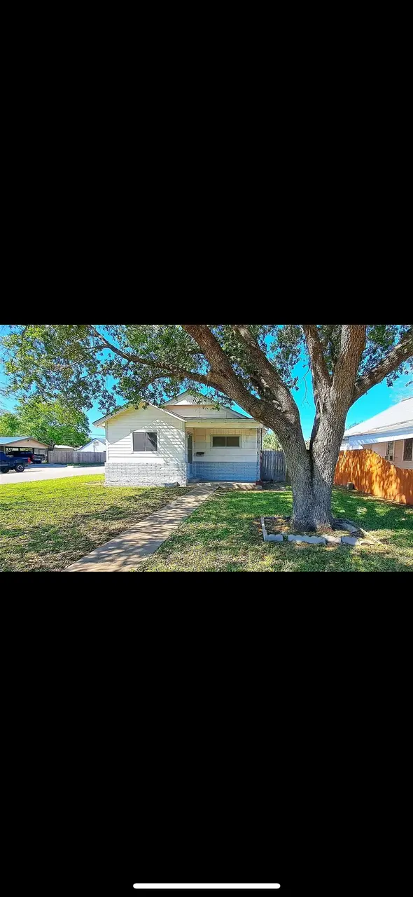 430 W Kenedy Ave