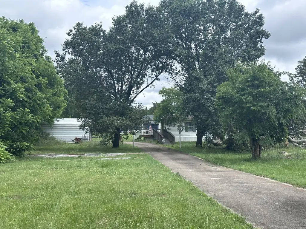 4739 Bradyville Pike