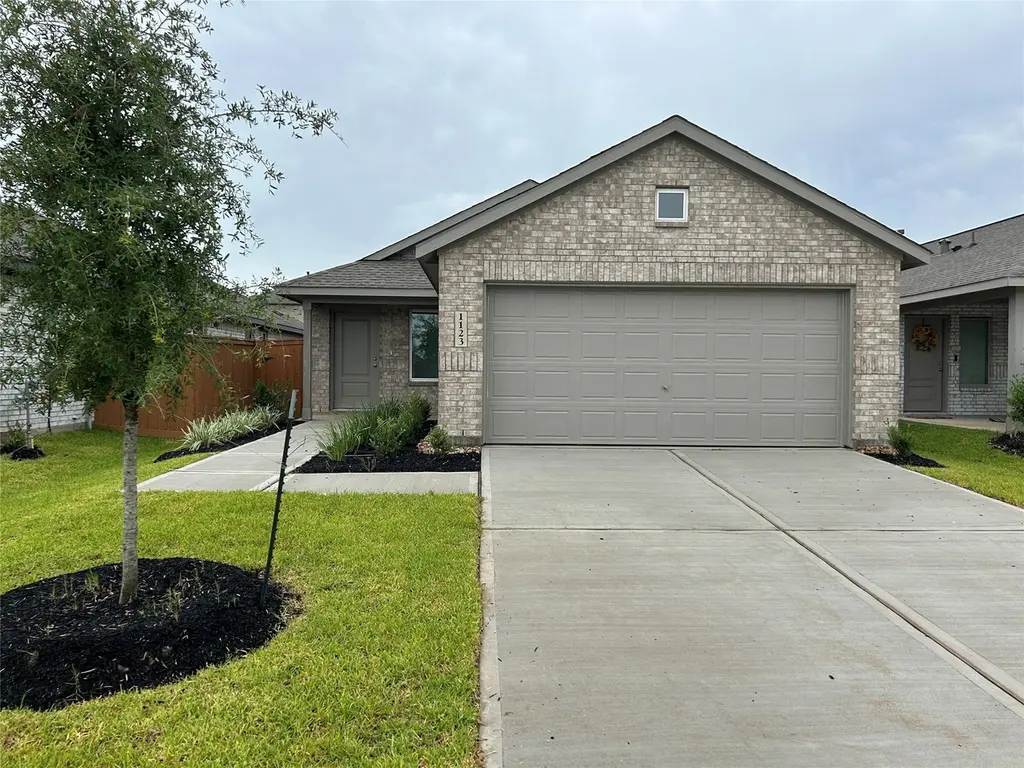 25557 Blossom Ct