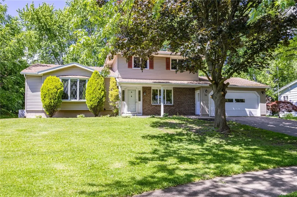 32 Flamingo Dr