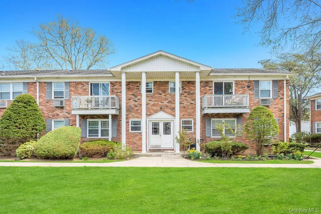 63 Fairharbor Dr Unit 63 (Building 4)
