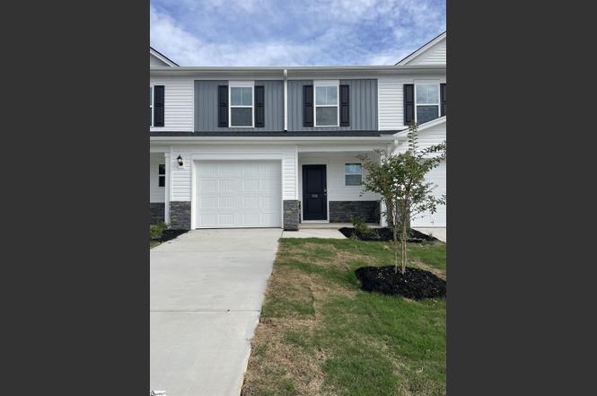 106 Mclauren Pl