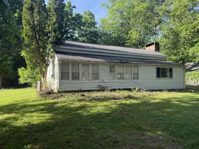 3908 Grand Prairie Rd