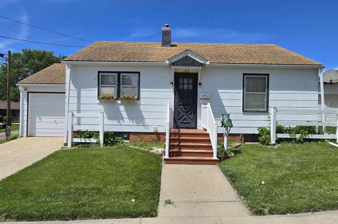 105 E Howard St