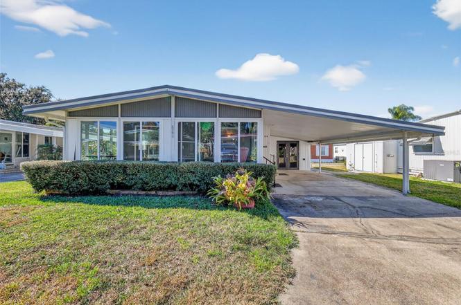 790 Sandi Dr