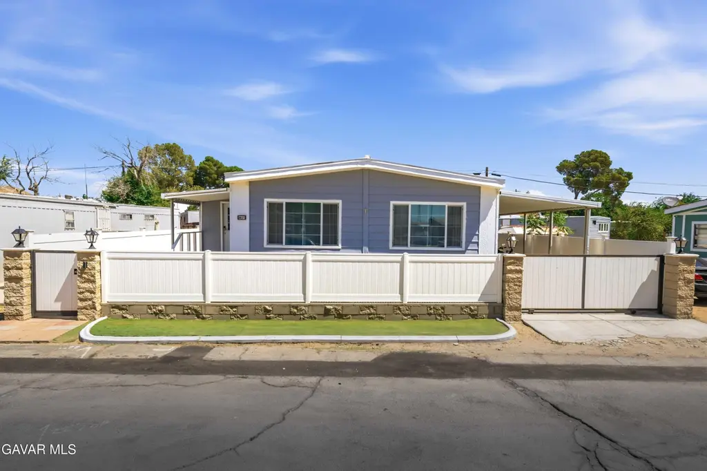 1258 W Rosamond Blvd Spc 68