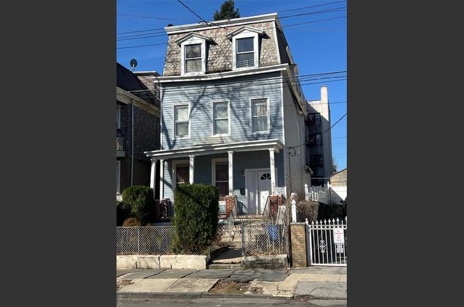 16 N 9th Ave