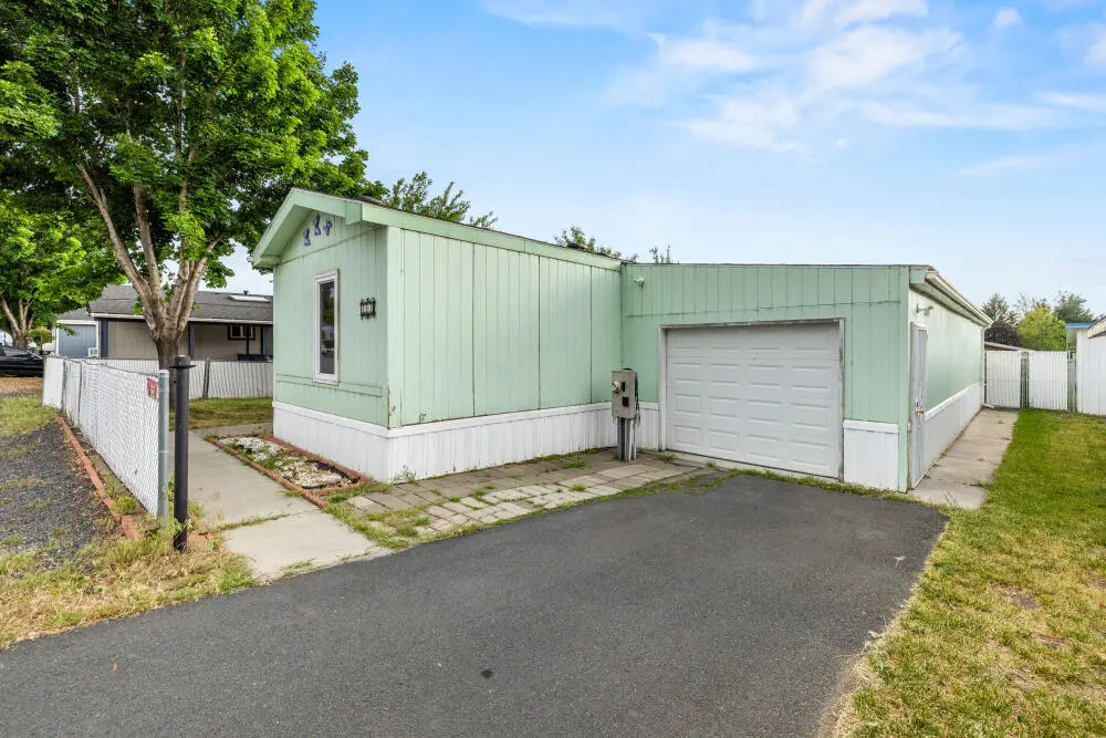 4751 Bellm Dr Spc 203